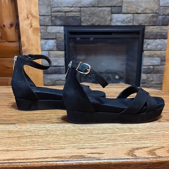 Giani Bernini Black Platform Sandals‎ - Picture 4 of 7